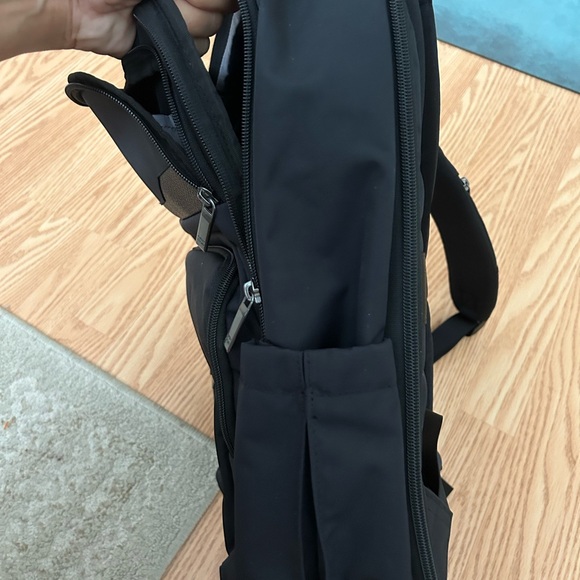 Backpack - Picture 5 of 7